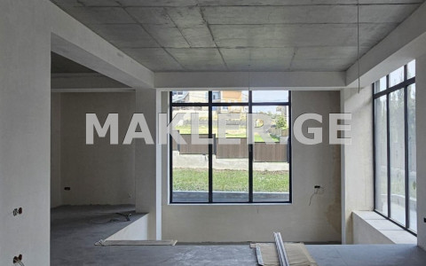  出售 525 m² space 私人+独立屋 near the Lisi lake