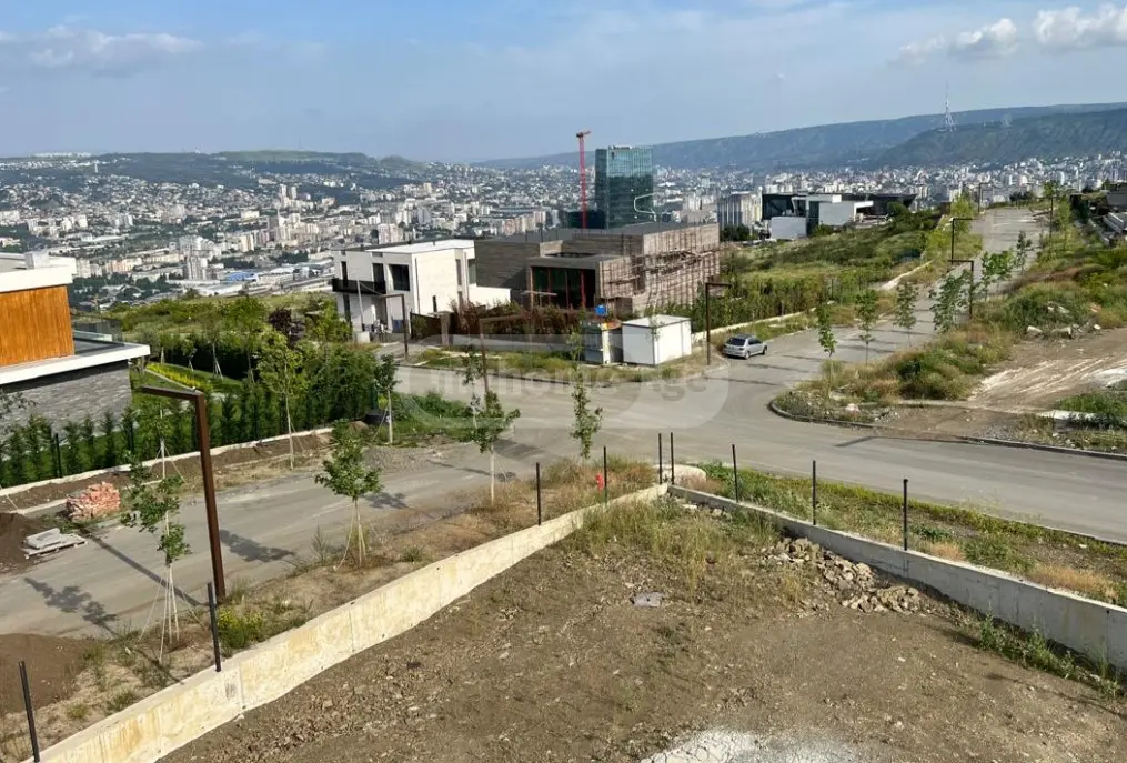  למכירה 730 m² מֶרחָב פרטי בית near the Lisi lake