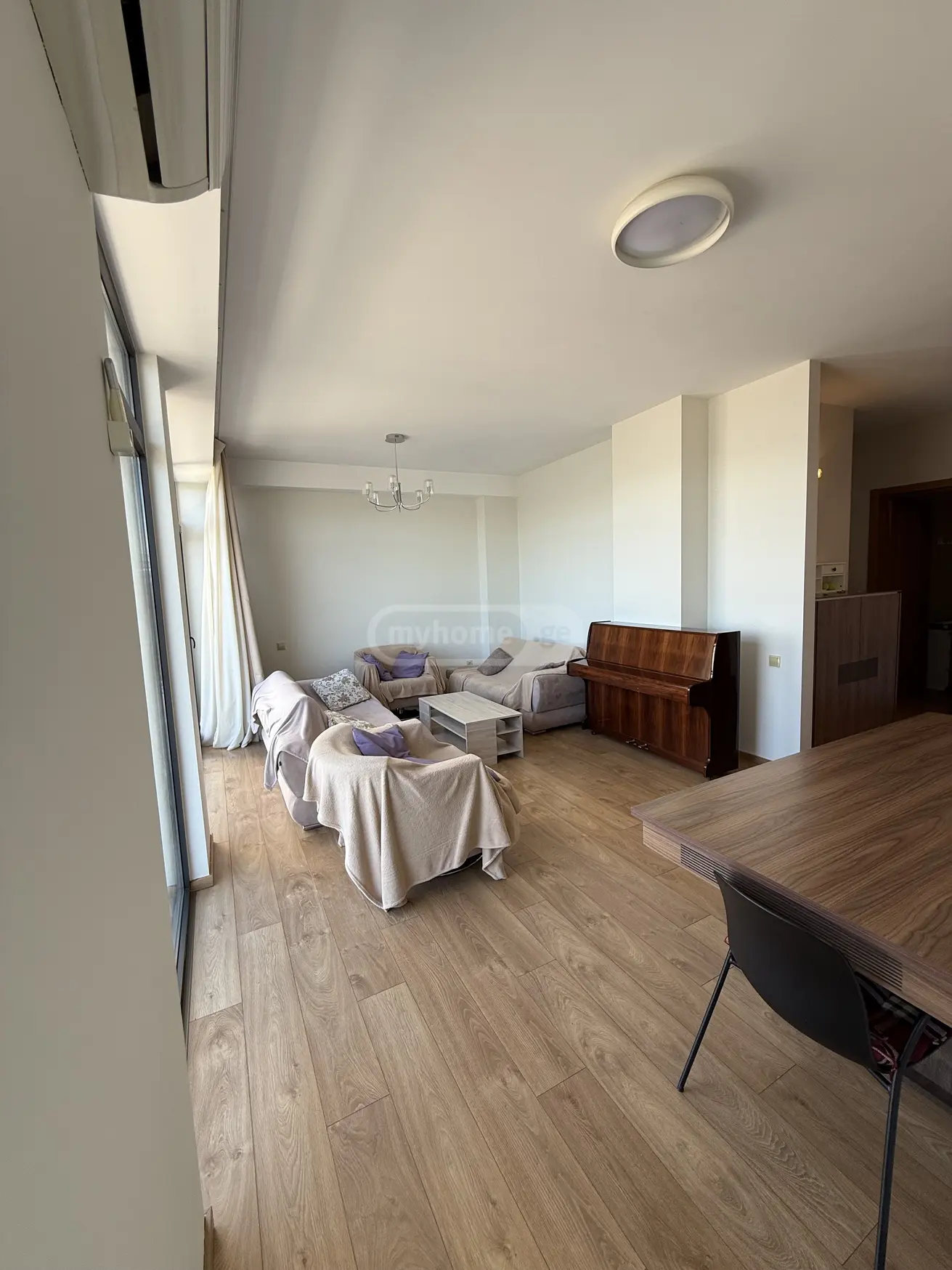  出租 4 room  公寓 瓦凯区  in Marukhi gmirebi st. 
