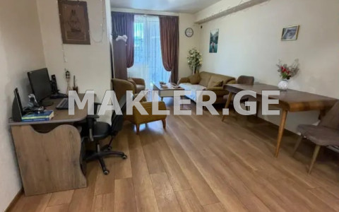 Satılık 4   Daire in Isani dist.  in Navtlugi st. 