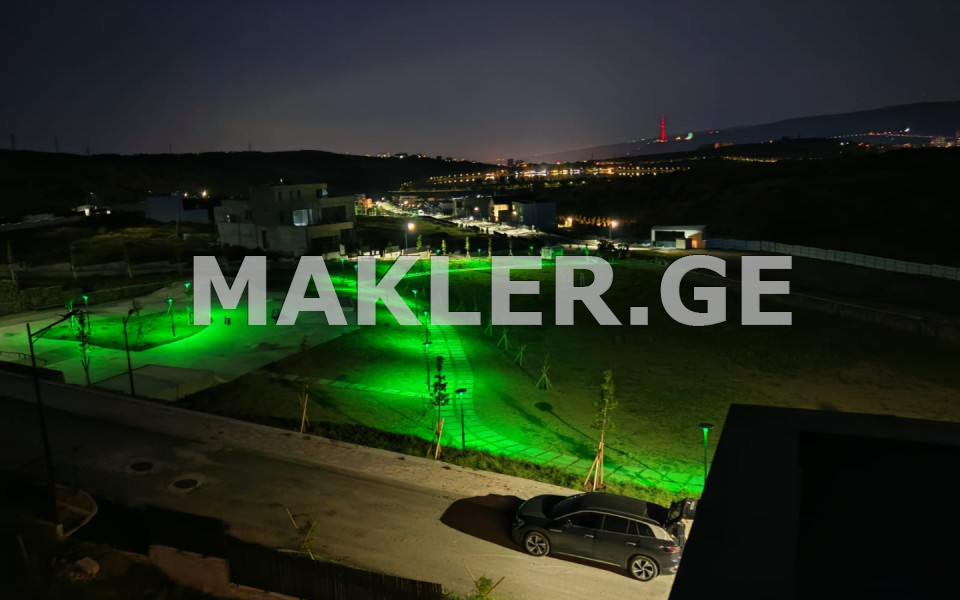  出售 450 m² space 私人+独立屋 near the Lisi lake