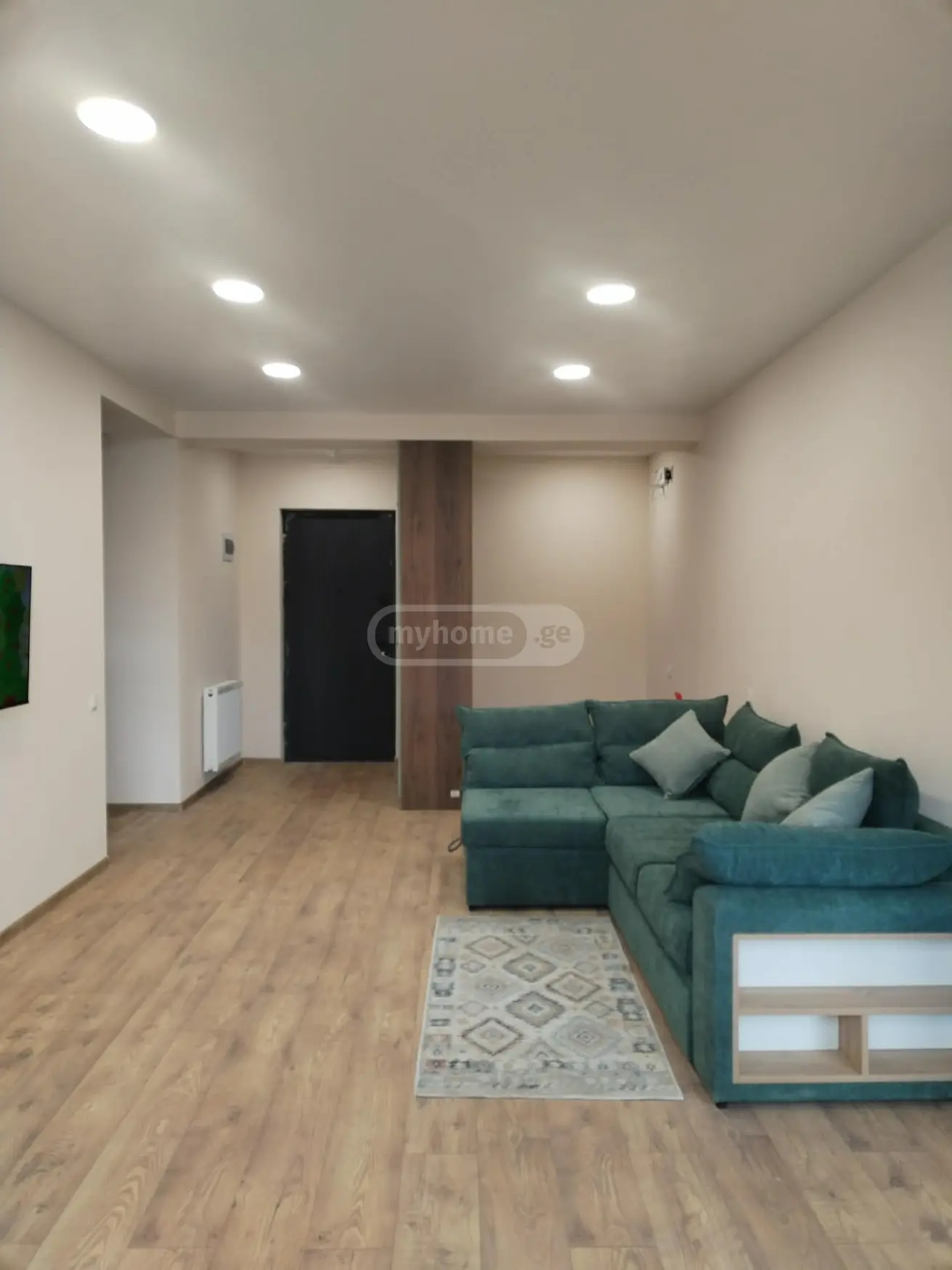  למכירה 2 חֶדֶר  דִירָה near the Lisi lake  Avto Varazi Street 