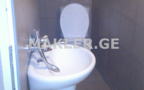  להשכרה 70 m² מֶרחָב מסחרי חלל in Chugureti dist.  on Gogol St. 