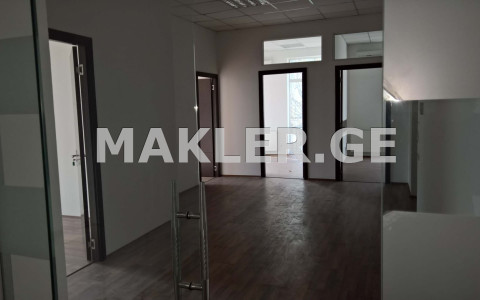  להשכרה 320 m² מֶרחָב מִשׂרָד in Saburtalo dist.  in Pekini Ave. 