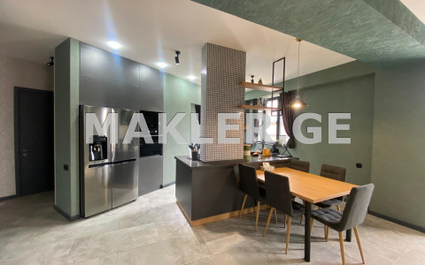  出售 4 room  公寓 in Krtsanisi dist.  in B. Kalandadze st. 
