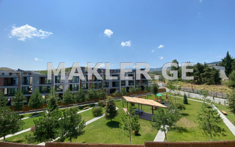  出售 335 m² space 私人+独立屋 in Oqrokana