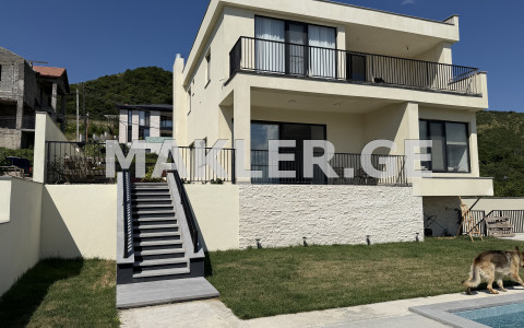  للبيع 420 m² space منزل خاص in Mtskheta