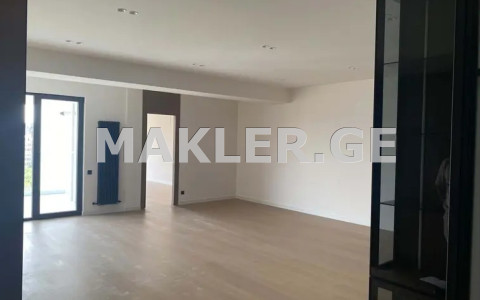  למכירה 3 חֶדֶר  דִירָה in Vake dist.  in I. Chavchavadze Ave. 