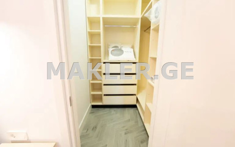  For Rent 2 room  Apartment in Mtatsminda dist. (Old Tbilisi)  in Zichi st. 