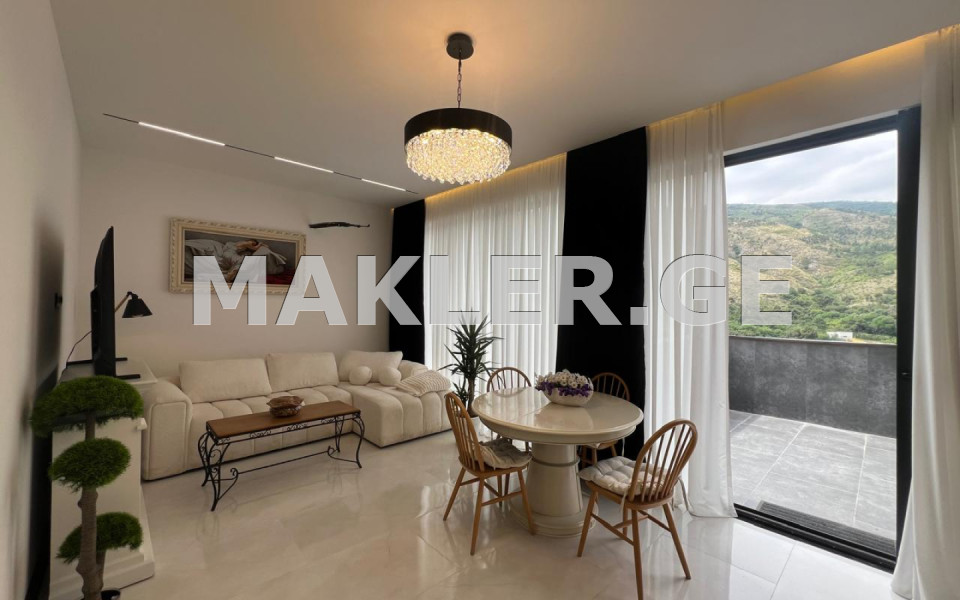  للبيع للإيجار 3 room  الشقة in Ortachala  in Gorgasali st. 
