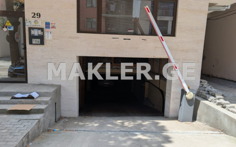  ქირავდება 205 m² ფართობის კომერციული ფართი ვეძისში  ონიაშვილის ქუჩაზე 