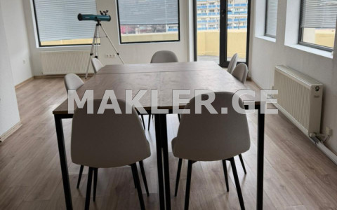  للإيجار 250 m² space تجاري in Avlabari dist.  in Metekhi turn 