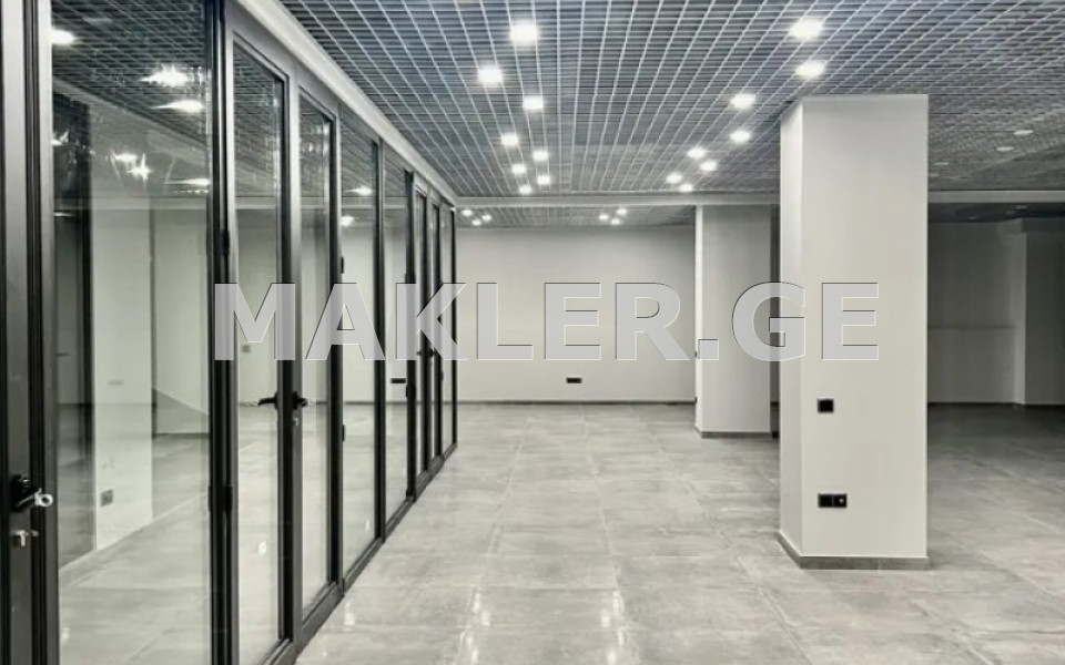  للإيجار 450 m² space تجاري in Avlabari dist.  in Metekhi turn 
