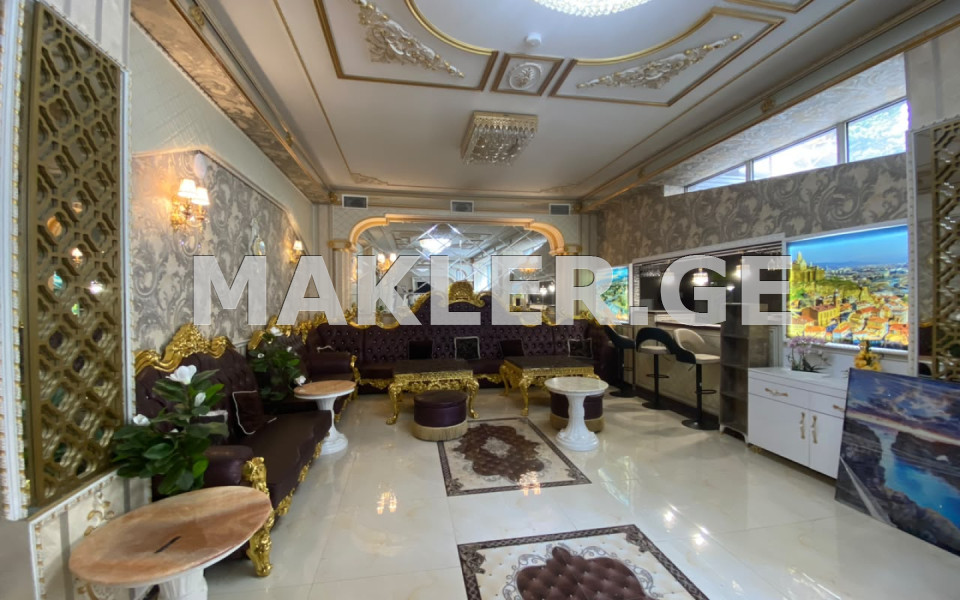  იყიდება 676 m² ფართობის კომერციული ფართი მთაწმინდაზე (ძველ თბილისში)  ბესიკის ქუჩაზე 
