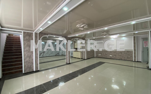  Продается Сдаётся 177 m² площадь Офис на Мтацминда  (Старый Тбилиси)  на ул. Бесики 
