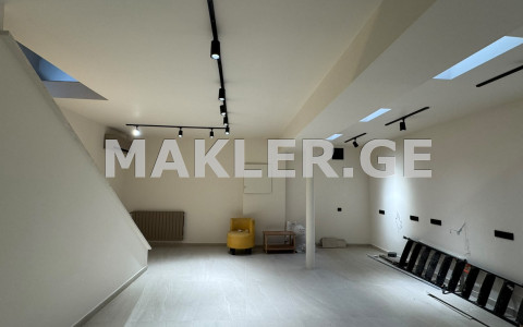 Сдаётся 130 m² площадь Коммерческая площадь в Ваке  на ул. Кипшидзе 