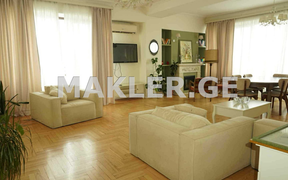 للبيع للإيجار 4 room  الشقة في منطقة فاكي  in Paliashvili st. 