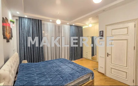  出售 3 room  公寓 萨布尔塔洛区  in Burdzgla st. 