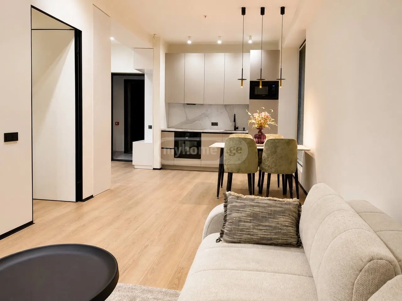  للبيع 2 room  الشقة في منطقة إيساني  in Bochormi st. 