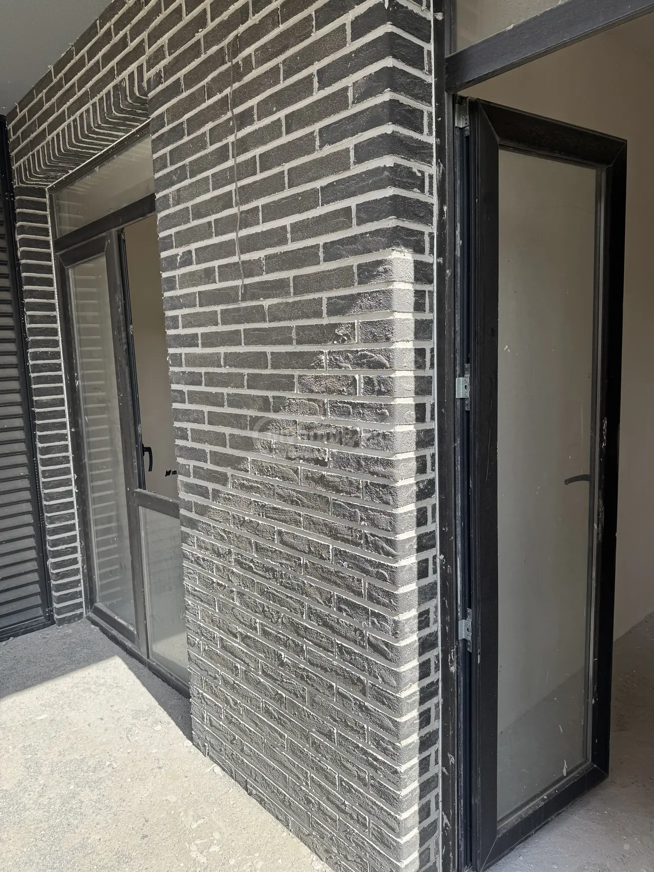  出售 3 室  公寓 near the Lisi lake  Avto Varazi Street 