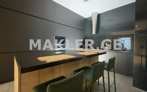  للبيع 3 room  الشقة في منطقة سابورتالو  in M.Aleksidze st. 