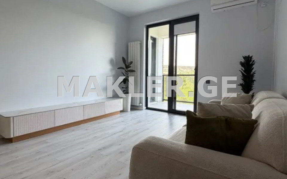 למכירה 2 חֶדֶר  דִירָה near the Lisi lake  in Leo Kvadchadze st 
