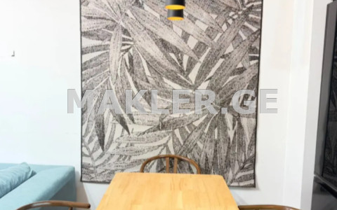  出售 3 room  公寓 努楚比泽高地  in E. Amashukeli st. 
