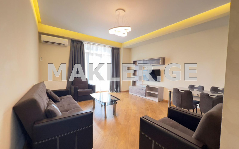  للبيع 3 room  الشقة في منطقة سابورتالو  in Saakadze square 