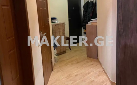  出售 2 room  公寓 萨布尔塔洛区  in Kavtaradze st. 