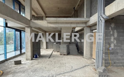  למכירה 4 חֶדֶר  דִירָה near the Lisi lake  in cacxvebi st 