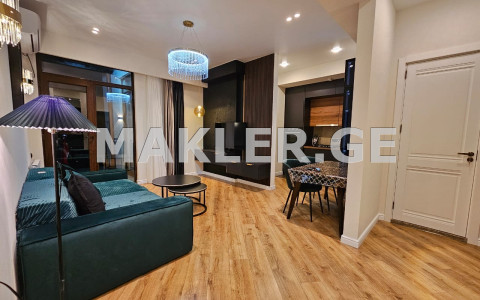  出售 3 room  公寓 萨布尔塔洛区  in Sairme st. 