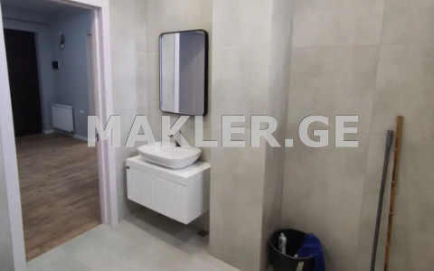  出售 4 room  公寓 萨布尔塔洛区  in Shartava st. 