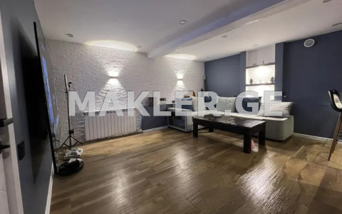  出售 4 room  公寓 萨布尔塔洛区  努楚比泽高地 