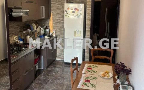  للبيع 2 room  الشقة في منطقة فاكي  Paata Datuashvili St. 