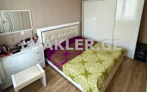  出售 4 room  公寓 萨布尔塔洛区  in Ana Politkovskaya st. 