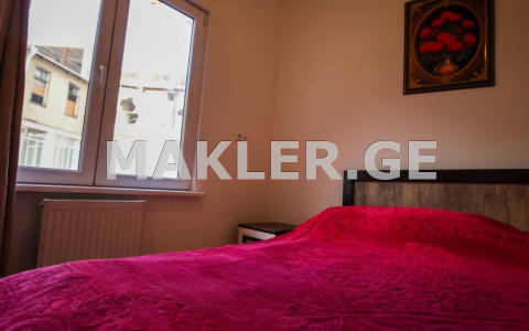  למכירה 3 חֶדֶר  דִירָה in Mtatsminda dist. (Old Tbilisi)  in Rustaveli ave. 