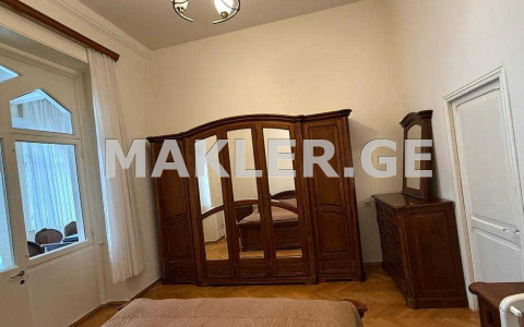  למכירה 4 חֶדֶר  דִירָה in Vera dist.  in Kostava st. 