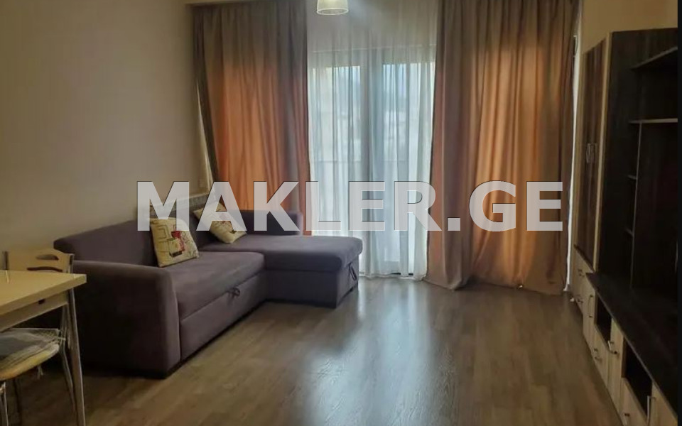  出租 3 room  公寓 萨布尔塔洛区  in Tamarashvili st. 