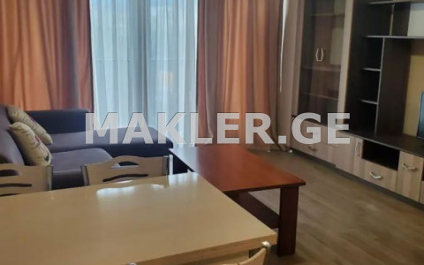  出租 3 room  公寓 萨布尔塔洛区  in Tamarashvili st. 
