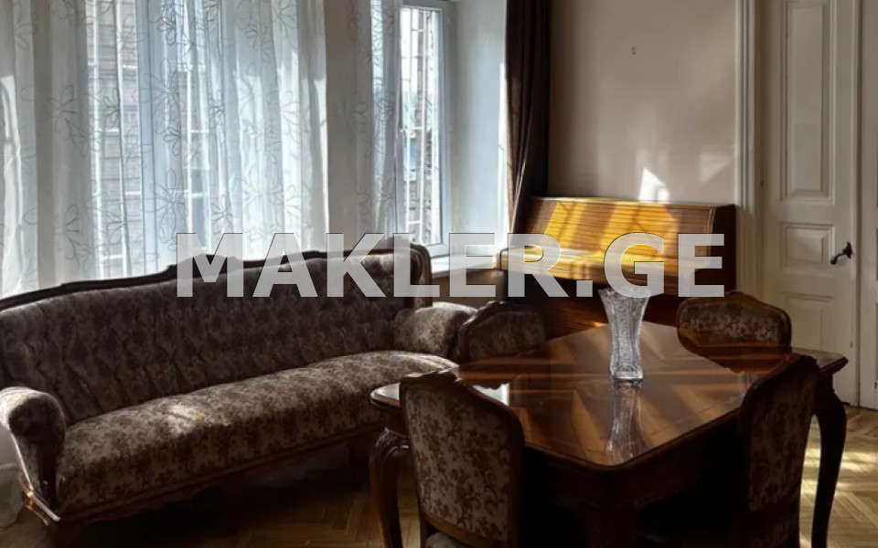  للبيع 3 room  الشقة في منطقة فيرا  in Makashvili st. 