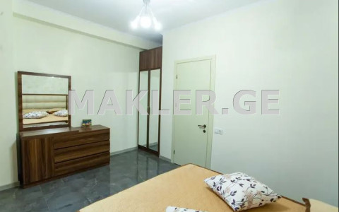  出租 3 室  公寓 萨布尔塔洛区  on D. Tavkhelidze St. 
