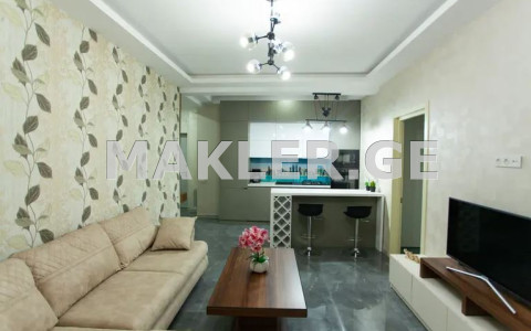  出租 3 室  公寓 萨布尔塔洛区  on D. Tavkhelidze St. 