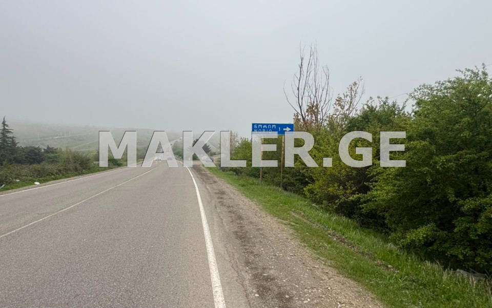  للبيع 8800 m² space أراضي in Norio