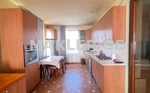  Продается 716 m² площадь Частный дом в Тхинвали