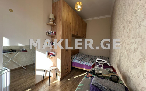  Satılık 3   Daire in Avlabari dist.