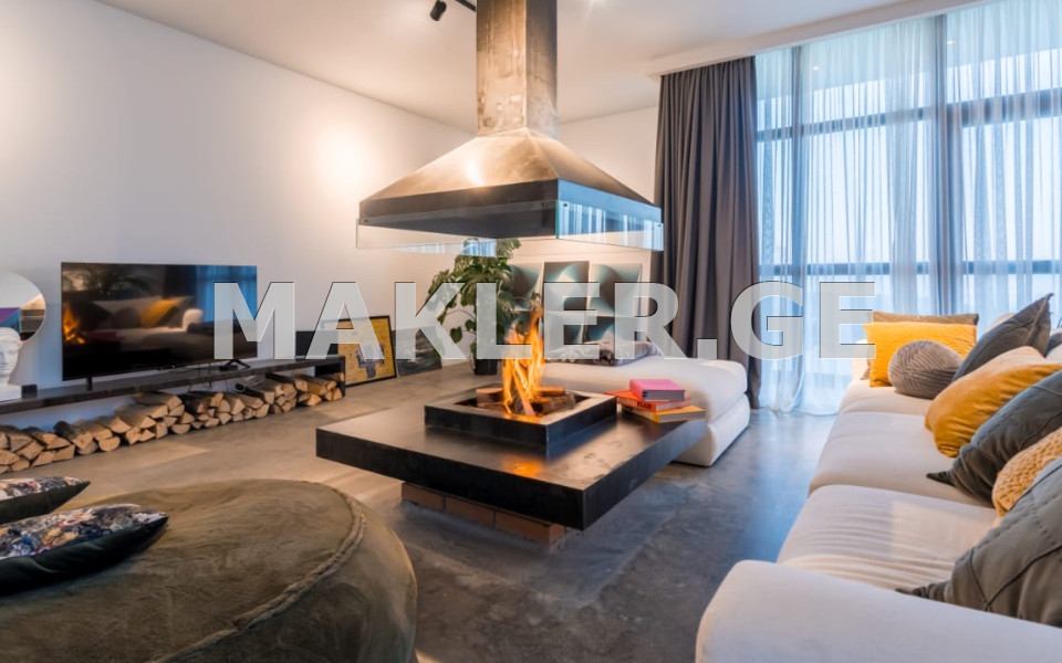  出售 361 m² space 私人+独立屋 in Tsavkisi