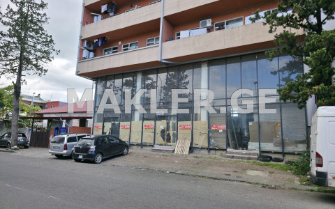  للبيع 540 m² space تجاري in Batumi