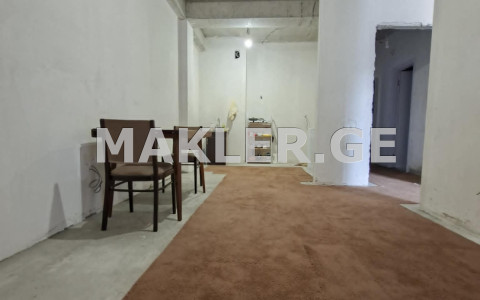  出售 3 室  公寓 萨布尔塔洛区  in Ana Politkovskaya st. 