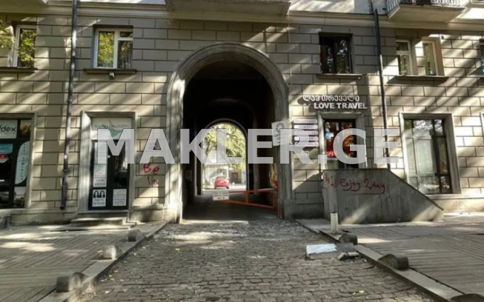  For Sale 2 room  Apartment in Chugureti dist.  in Agmashenebeli ave. 