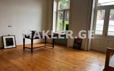  出售 7 室  公寓 in Kojori  on Gorki st. 